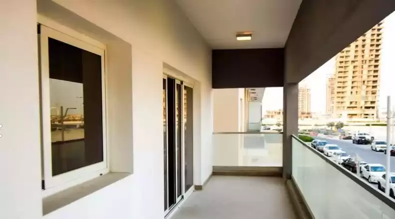 Résidentiel Propriété prête 2 chambres U / f Appartement  à vendre au Al-Sadd , Doha #11081 - 1  image 